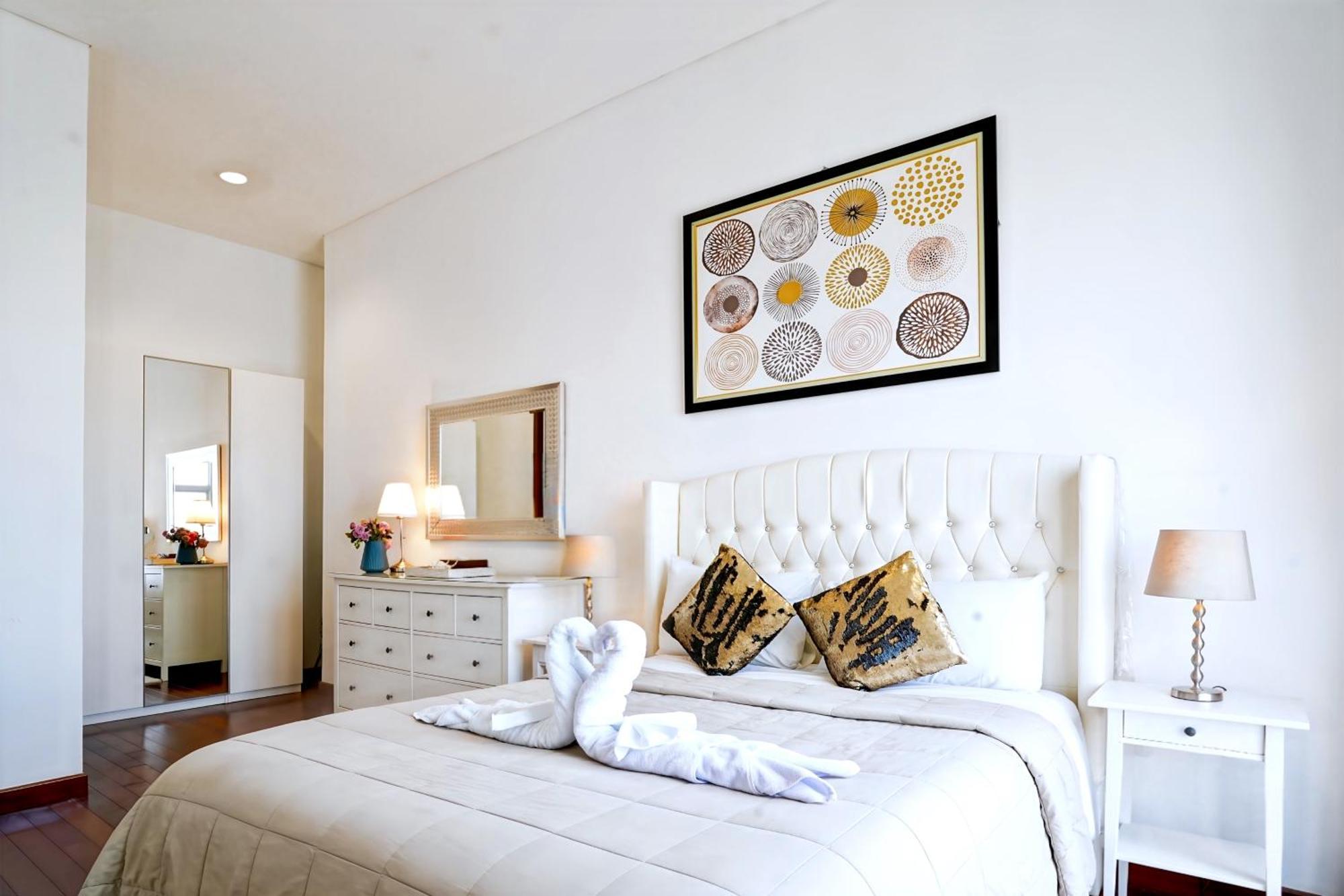 2Br Lucky Tower Residence Jakarta Old Town Top Floor Condo Kültér fotó