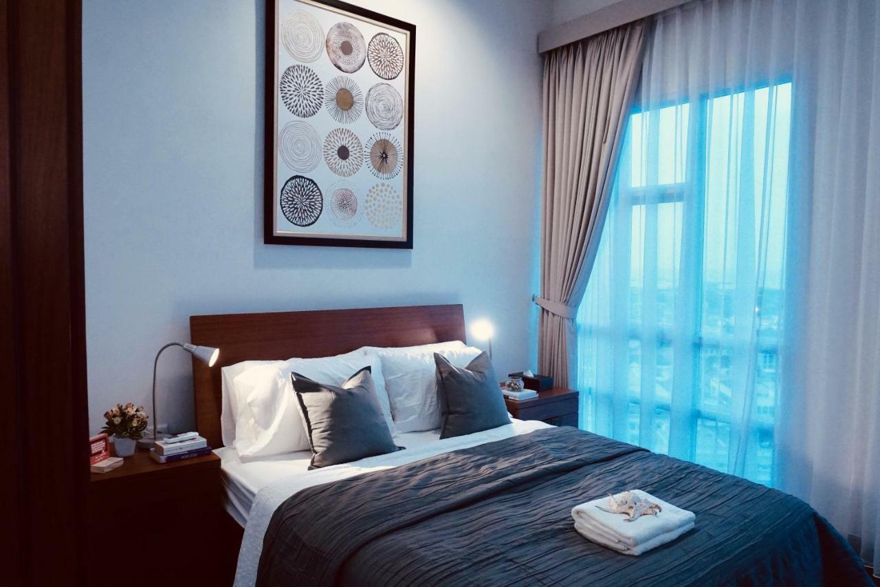2Br Lucky Tower Residence Jakarta Old Town Top Floor Condo Kültér fotó
