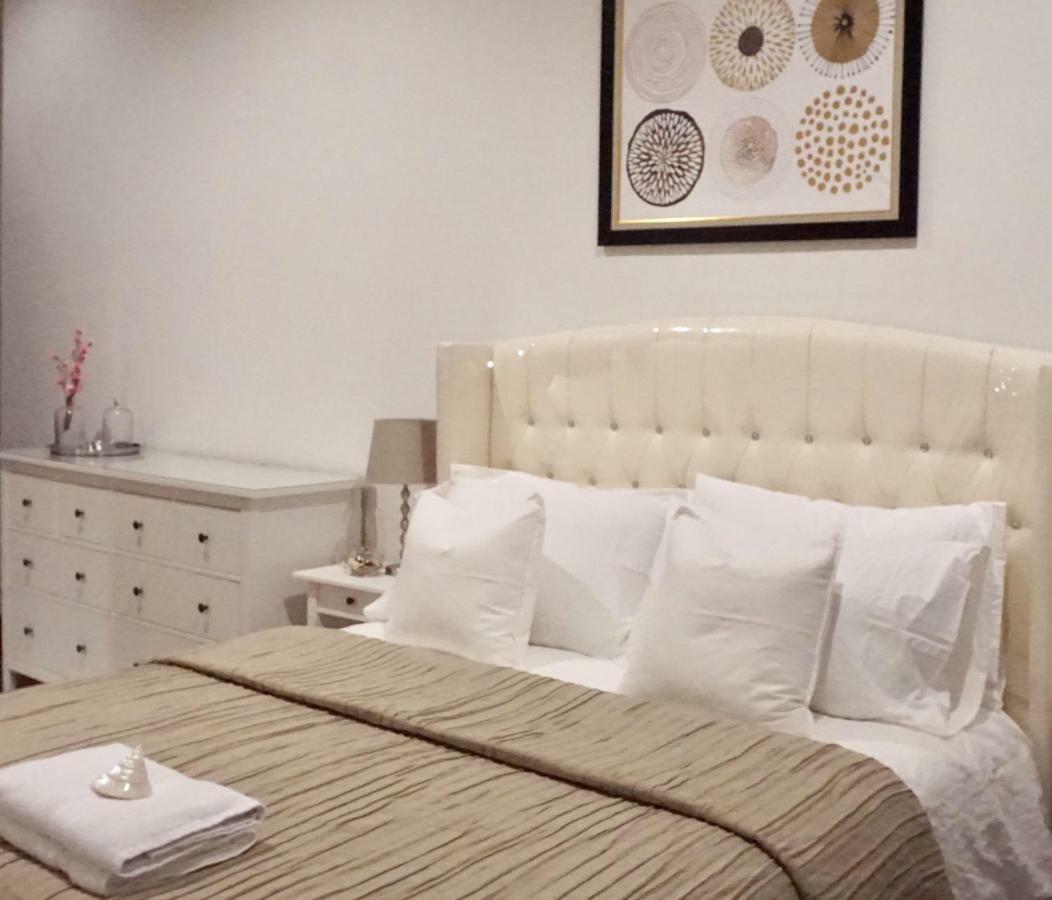 2Br Lucky Tower Residence Jakarta Old Town Top Floor Condo Kültér fotó