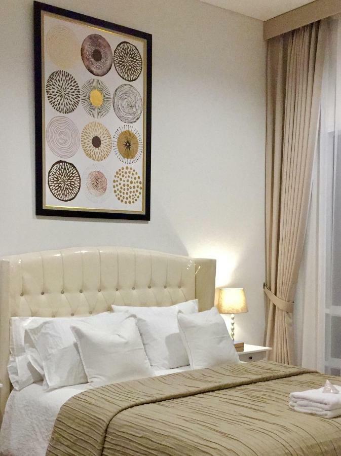 2Br Lucky Tower Residence Jakarta Old Town Top Floor Condo Kültér fotó